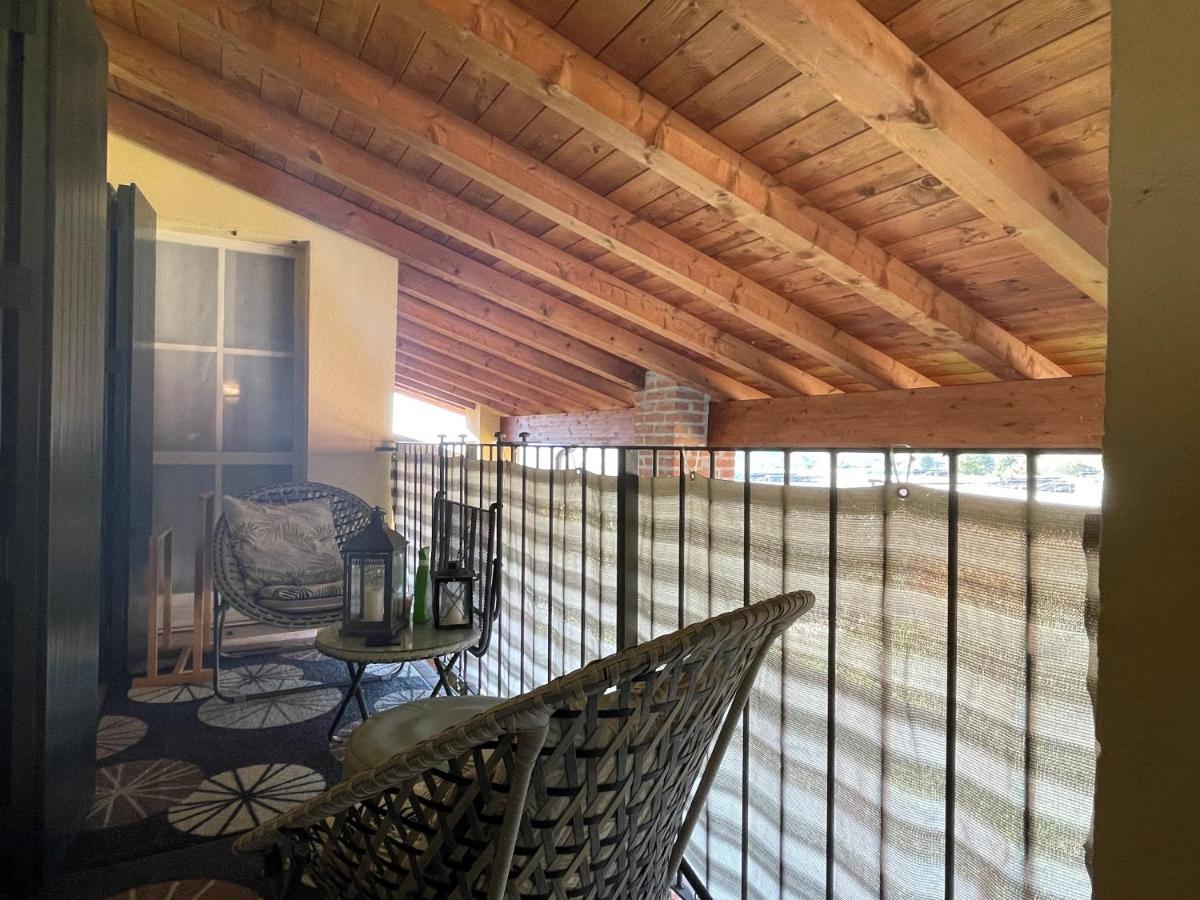 Suite And Pool Castion Veronese Εξωτερικό φωτογραφία